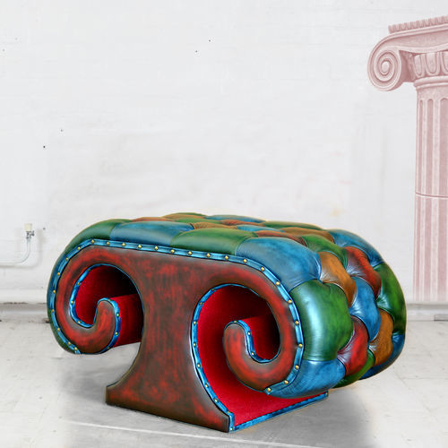 Ottoman chesterfield - IONIC-IN - Harleq - en cuir / autres formes / d'intérieur