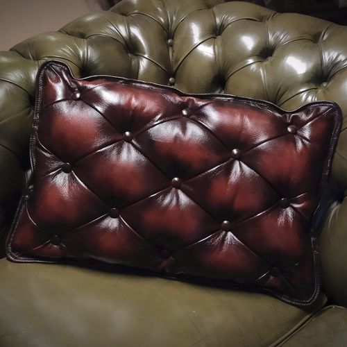 Oreiller en cuir - BUTTONS - Harleq - rectangulaire / résidentiel / professionnel
