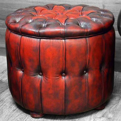 Tabouret chesterfield - EXCLUSIVE : CIRCLE - Harleq - en cuir / avec piètement en bois / tapissé