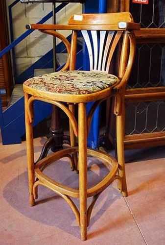 Chaise de bar classique - VINTAGE - Harleq - d'intérieur / en tissu / en bois