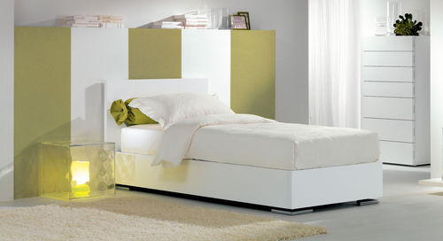 Lit simple - VALDO - OGGIONI - contemporain / avec base de rangement / laqué