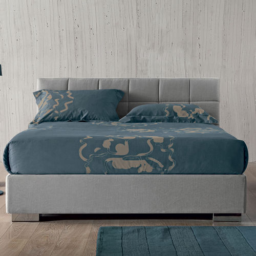 Lit double - ELETTO - OGGIONI - contemporain / tapissé / en tissu