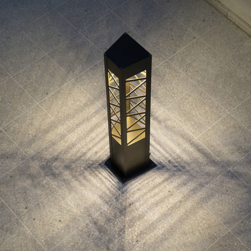 Borne d'éclairage urbaine - IRUTA SKEW - BSI LIGHTING TECHNOLOGIES INC. - contemporaine / en aluminium / à LED