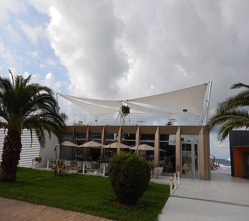 Structure tendue câble-membrane - Vector Trade UK - en voile / pour couverture / avec membrane en pvc