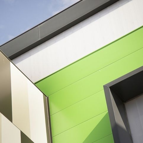 Panneau sandwich pour mur - ISOPARETE PIANO - ISOCINDU SA DE CV - 2 faces métalliques / âme en polyuréthane PUR / âme en polyisocyanurate PIR