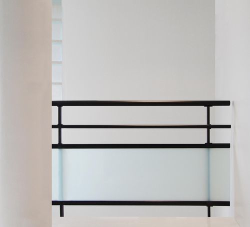 Garde-corps en aluminium - MACASSAR - Aliplast - à panneaux en verre / à barreaux / d'extérieur