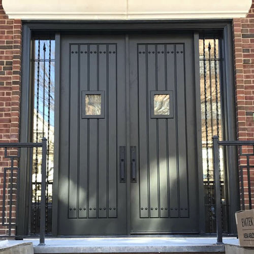 Porte d'entrée - OLD WORLD : OW-241 - Granddoors - en bois / battante / semi-vitrée