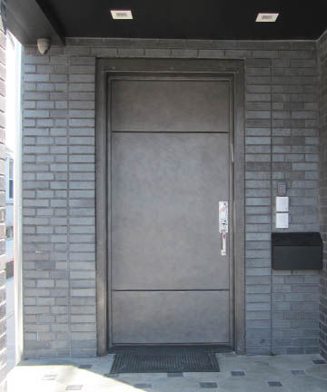Porte d'entrée - IR-65 - Granddoors - en fer / battante / pleine