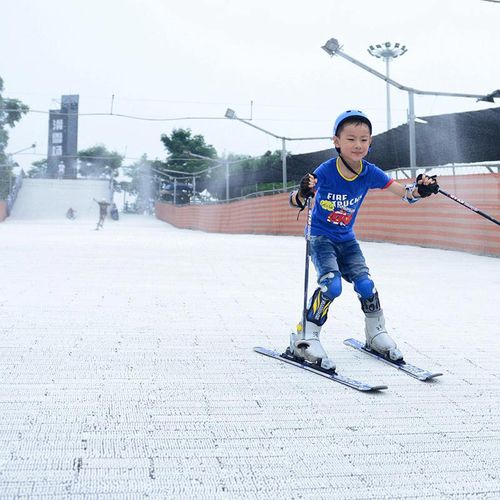 Revêtement de sol en polypropylène - ARTIFICIAL SKI SLOPE - Shanghai Weidan Decorative Materials Co., Ltd - pour installation sportive / en dalles / perforé