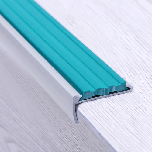 Nez de marche en PVC - Shanghai Weidan Decorative Materials Co., Ltd - antidérapant