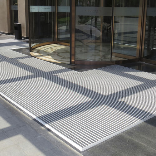 Tapis d'entrée pour établissement public - WJX - Shanghai Weidan Decorative Materials Co., Ltd - en caoutchouc / en aluminium / antisalissure