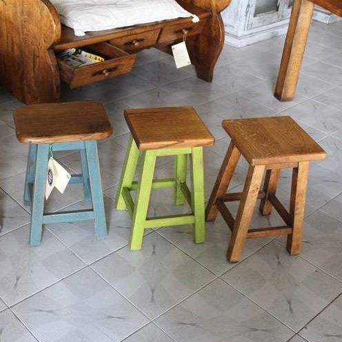 Tabouret rustique - 3.00 - El roure vell - en chêne / avec piètement en chêne / avec repose-pieds