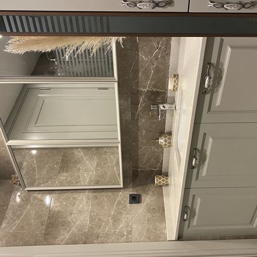 Armoire de toilette à miroir contemporaine - Tugra Mobilya - résidentielle / pour hôtel / MDF