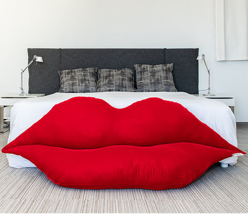 Canapé design original - LIPS - MX HOME - en velours / rouge