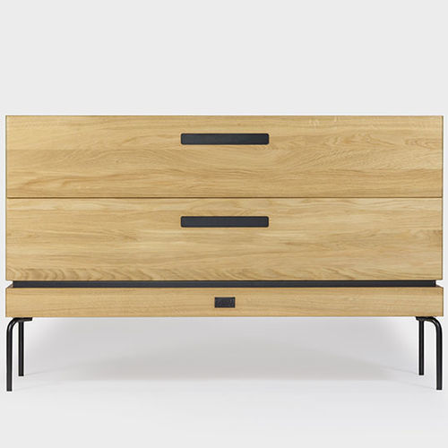 Commode sur pieds hauts - Ehe - Kaissu - design minimaliste / en chêne / en bois massif