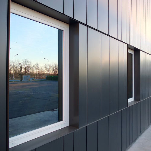 Bardage en panneaux - SPACE - Windwall - en aluminium / en acier / en cuivre