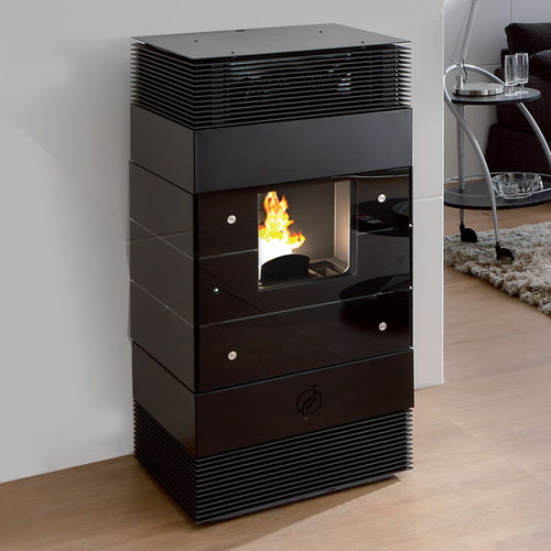 Poêle à granulés - WIND - LineaVz - 10 kW - 20 kW / contemporain / en verre