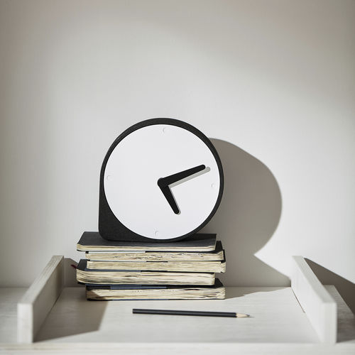 Horloge contemporaine - CLORK - puik - de table / analogique / en acier inoxydable
