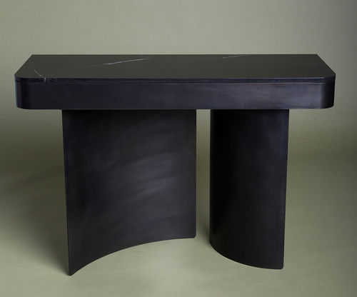 Console contemporaine - CRESCENT - KIN & COMPANY - en marbre / avec piètement en acier / rectangulaire