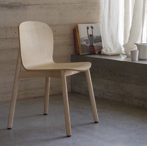 Chaise contemporaine - ONA - Vergés - d'intérieur / en frêne / en hêtre