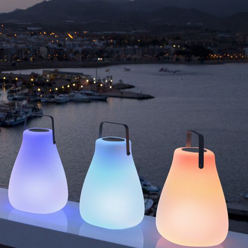 Lampe enceinte baladeuse - KURBY - NEWGARDEN - suspension / en polyéthylène / contemporaine