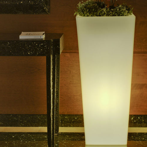 Pot de jardin en polyéthylène - MELISA  - NEWGARDEN - carré / lumineux / intelligent