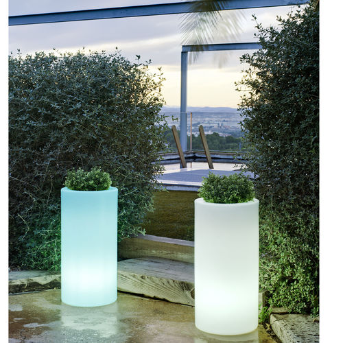 Pot de jardin en polyéthylène - PALMA - NEWGARDEN - rond / lumineux / résidentiel