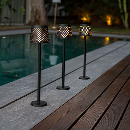 Lampe sur pied - GRETA - NEWGARDEN - en plastique recyclé / contemporaine / solaire