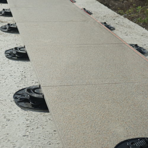 Plot de terrasse en plastique recyclé - P17 - SOLIDOR - à haute résistance / acoustique / ignifuge