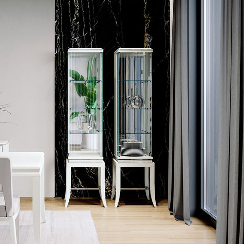 Vitrine classique - RELIEF  - ITALIANELEMENTS - sur pieds hauts / en verre / en MDF laqué