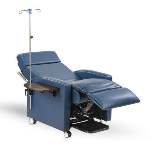Fauteuil médical en cuir - Esthetica Spa and Salon Resources Private Limited - en tissu déperlant / en acier à revêtement par poudre / sur roulettes
