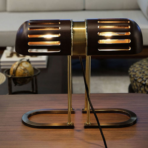 Lampe de table - Turing - WOOD TAILORS CLUB - en laiton poli / en laiton brossé / en noyer
