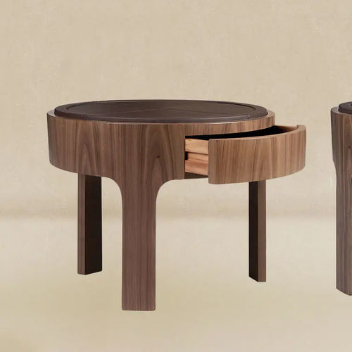 Table de chevet contemporaine - Churchill - WOOD TAILORS CLUB - en noyer / en cuir / avec piètement en noyer