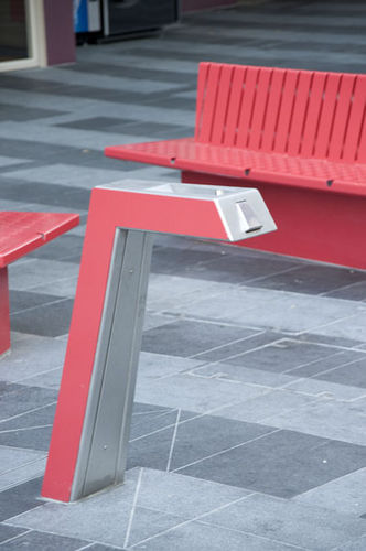 Fontaine à eau d'extérieur - APOLLO 900  - Urban Fountains and Furniture - en métal / pour espace public / pour école