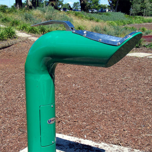Fontaine à eau d'extérieur - APOLLO 400  - Urban Fountains and Furniture - en métal / pour espace public / pour école