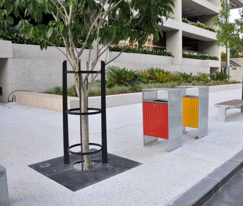 Grille d'arbre carrée - URBAN FF - Urban Fountains and Furniture - rectangulaire / en métal