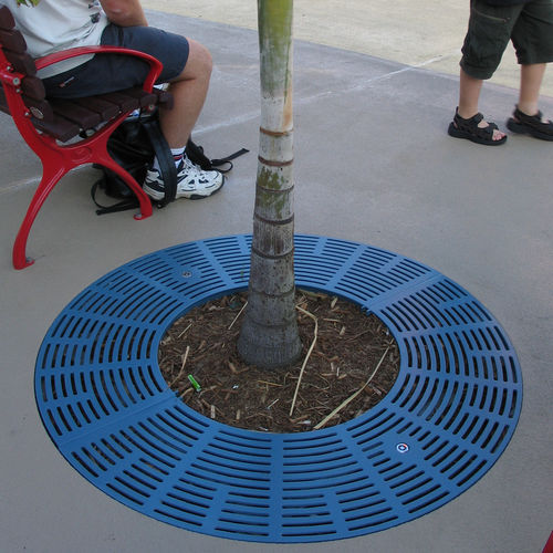 Grille d'arbre ronde - ROUND - Urban Fountains and Furniture - en métal