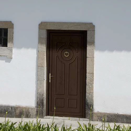 Porte d'entrée - MORFEO - ALUPORTA - en aluminium / battante / pleine