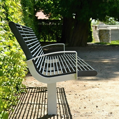 Banc public contemporain - BABIA - STREETPARK s.r.o. - en métal / avec dossier / avec accoudoirs