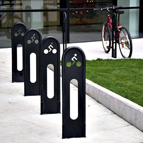 Range-vélo au sol - SANTO - STREETPARK s.r.o. - pour espace public / en acier galvanisé / en caoutchouc