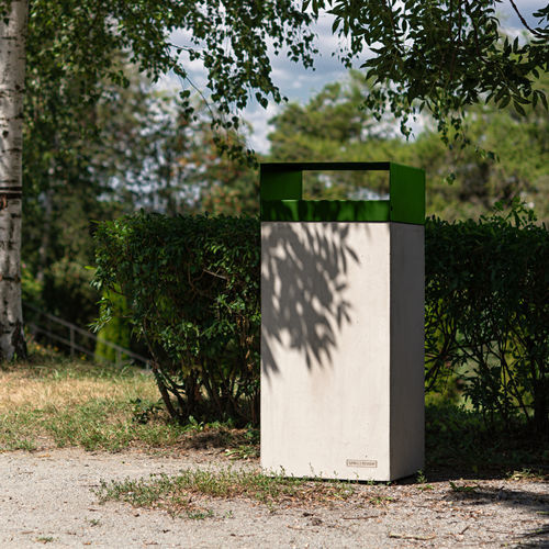 Poubelle publique - CASLA - STREETPARK s.r.o. - sur piétement / en acier galvanisé / en acier à revêtement par poudre