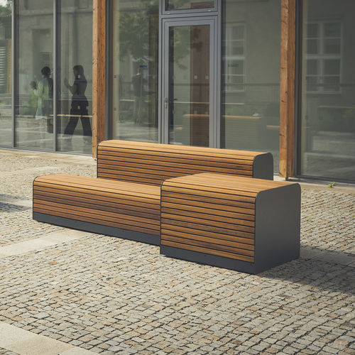 Banc public contemporain - GRADUA - STREETPARK s.r.o. - en acier / en bois / modulaire