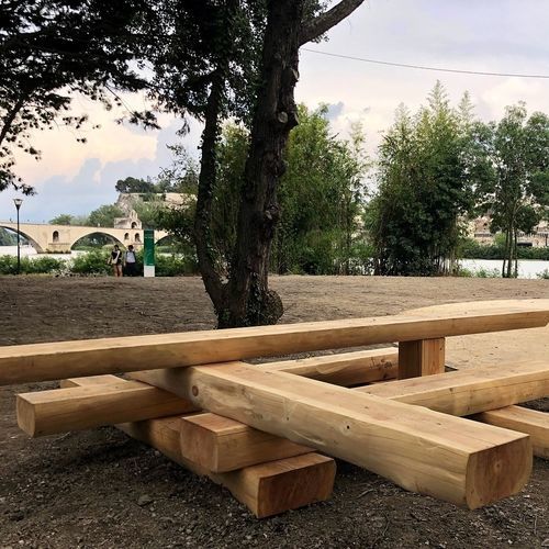 Ensemble table et bancs contemporain - JURA - STREETPARK s.r.o. - en épicéa / avec range-vélos / d'extérieur