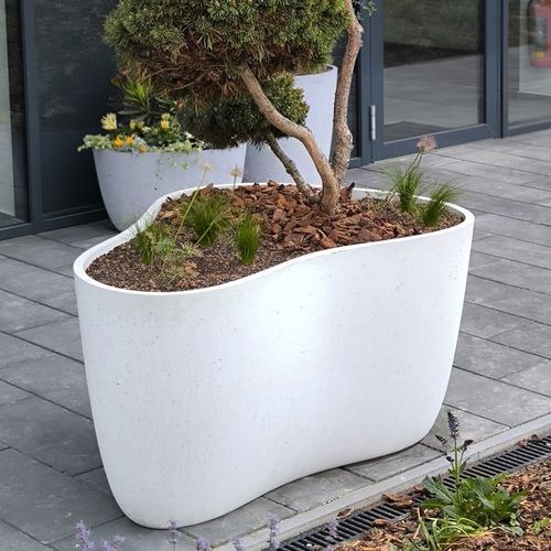 Jardinière en béton fibré - ORGANIC - STREETPARK s.r.o. - en béton bfuhp Ductal® / courbée / antigel