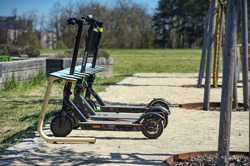 Range-trottinette mural - SCOOTY - STREETPARK s.r.o. - pour école / pour espace public / pour aire de jeux
