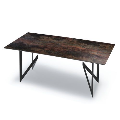 Table design minimaliste - SLIM - Mikodam - en céramique / avec piètement en métal / avec piètement en bois