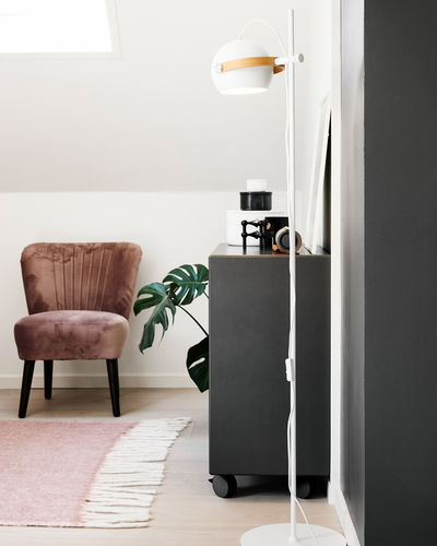 Lampe sur pied - DC - Halo Design - en aluminium / en bois / design scandinave