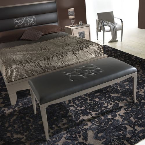Bout de lit classique - ST 612  - MOLETTA MOBILI - en tissu / en cuir / en bois