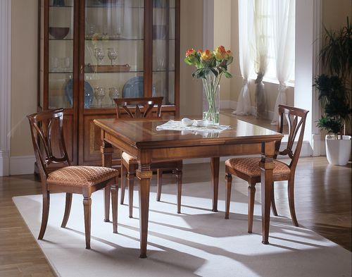 Table à manger classique - D 301 - MOLETTA MOBILI - en cerisier / avec piètement en bois / carrée