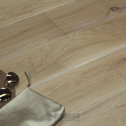 Parquet contrecollé - DANUBIO - Ribadao Wood Boutique - en chêne / en bois de feuillus / brossé